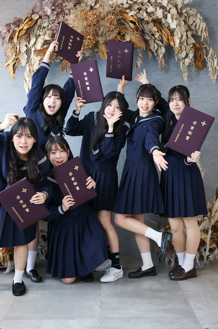 米子市のセルフ写真館ユニゾンボックスで撮影されたフレンズフォト